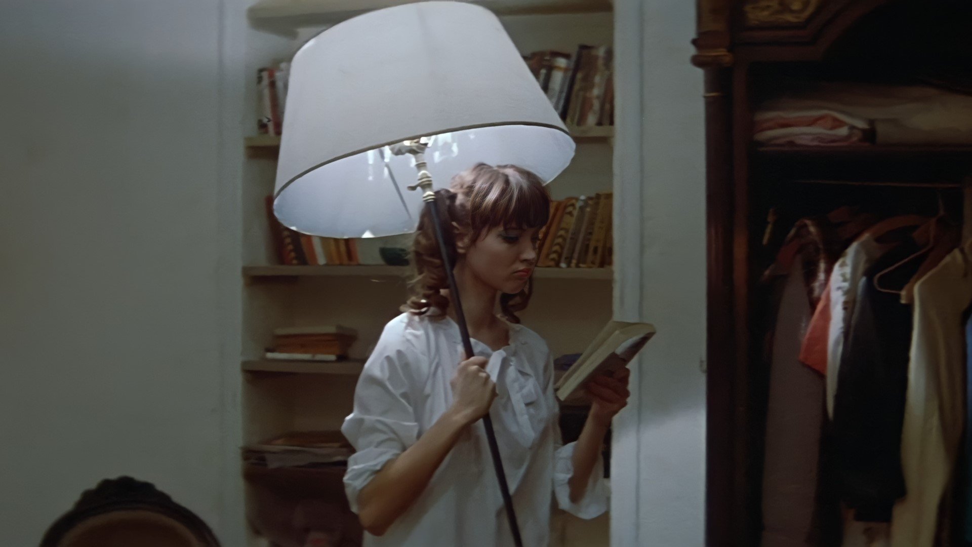 Backdrop for A Woman Is a Woman