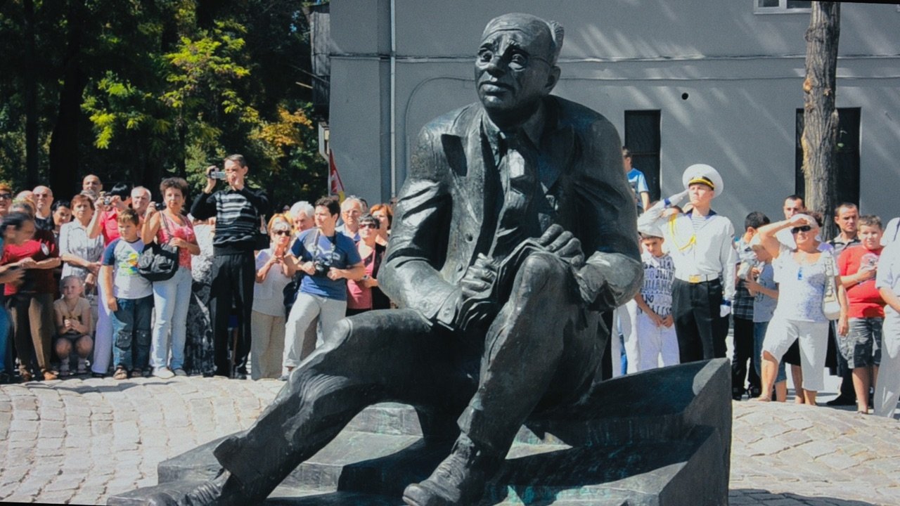 Backdrop for Finding Babel