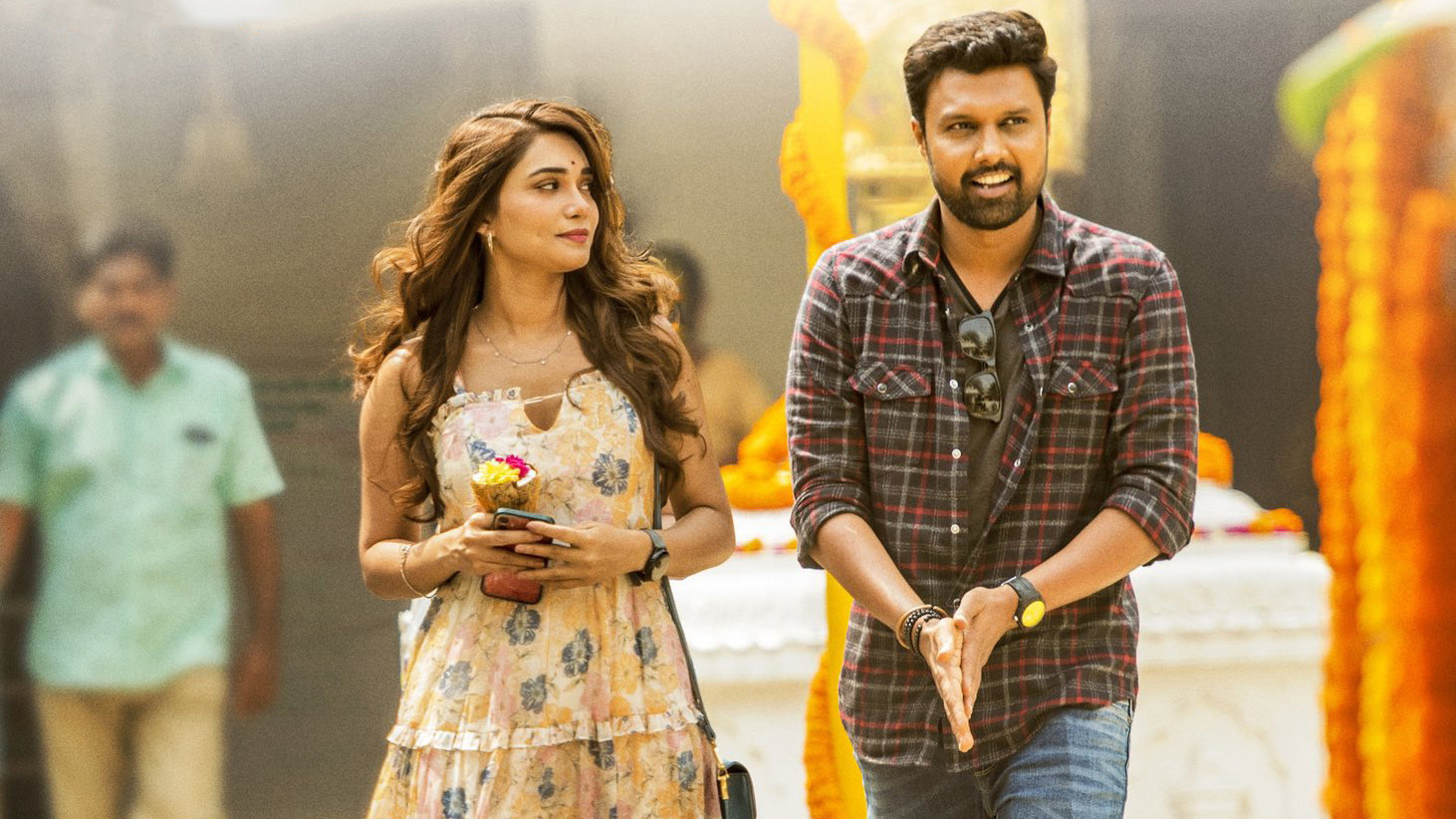 Backdrop for Nachindi Girl Friendu