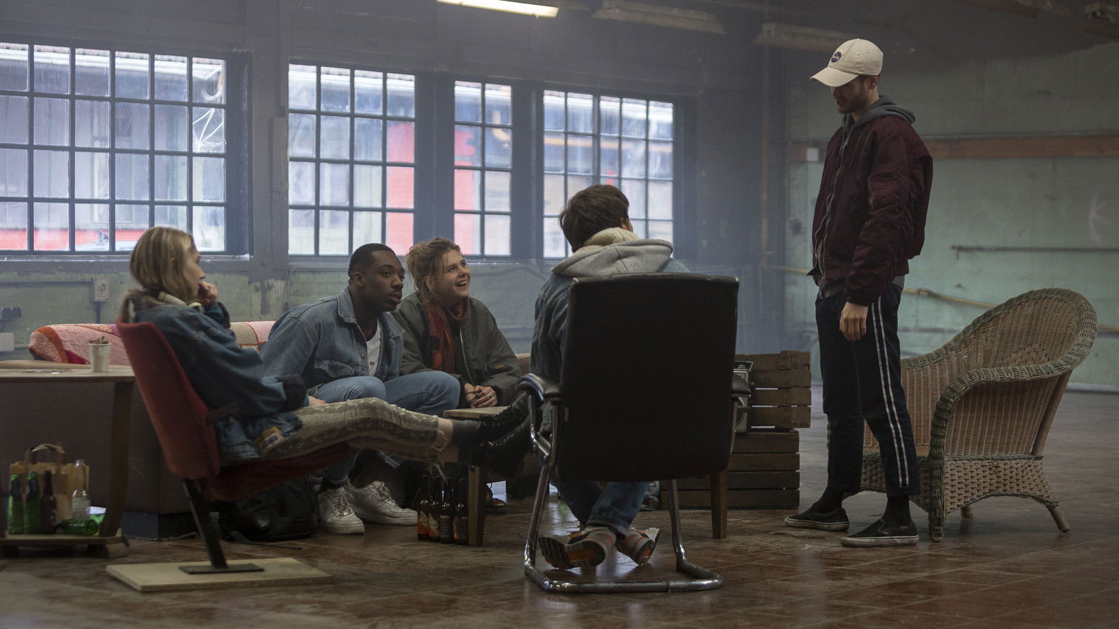 Backdrop for Le Monde est à Nous