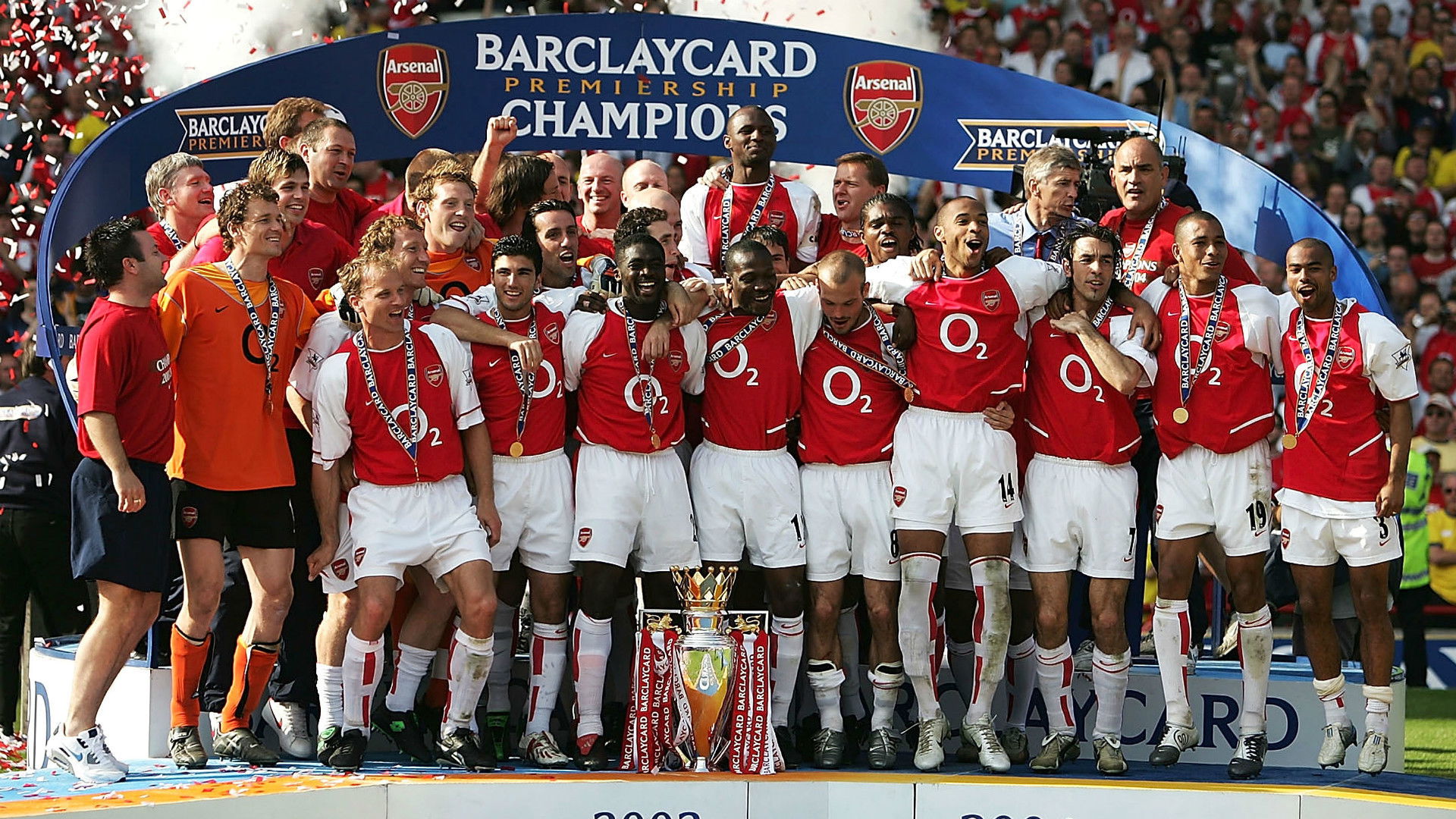 Backdrop for Arsenal Season Review 2003/2004: The Untouchables