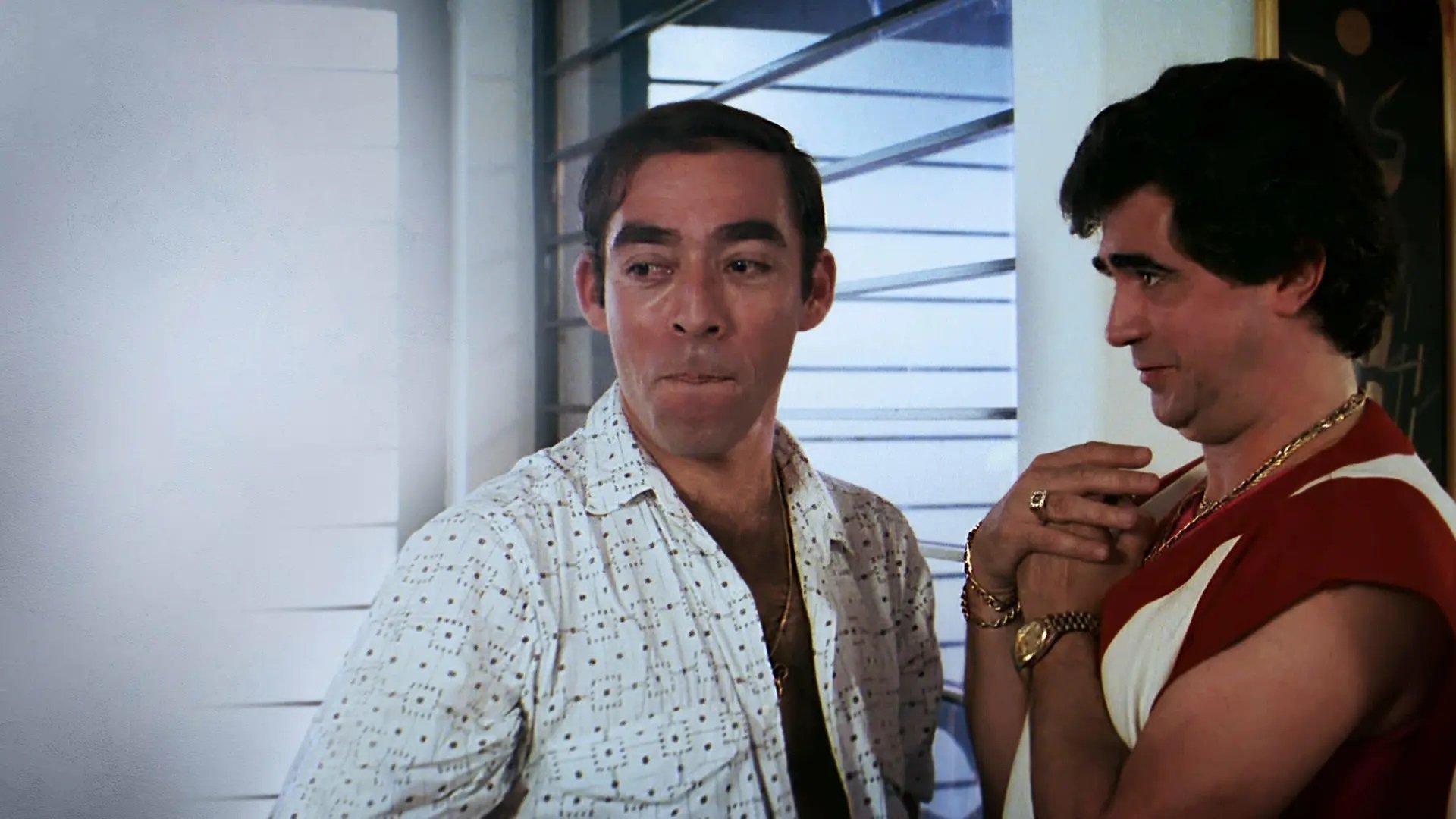 Backdrop for Un macho en el salón de belleza