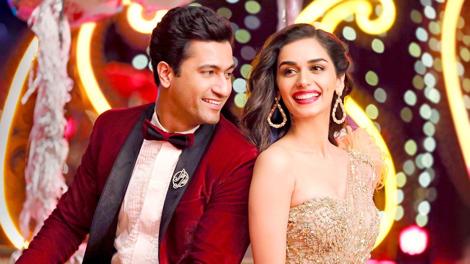 Backdrop for The Great Indian Family