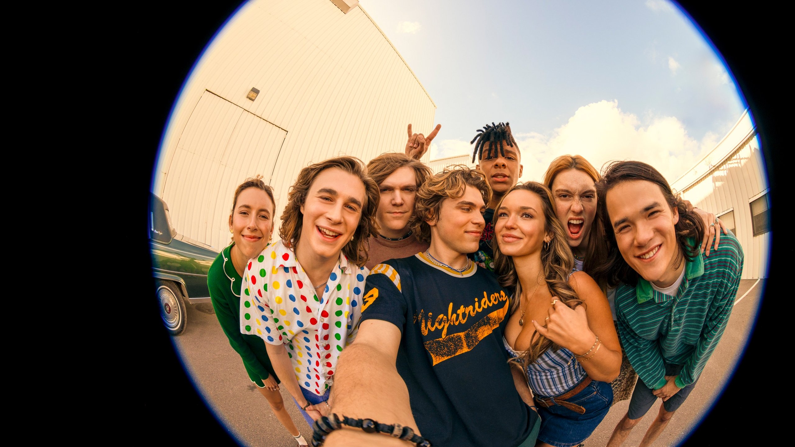 Backdrop for The Runarounds