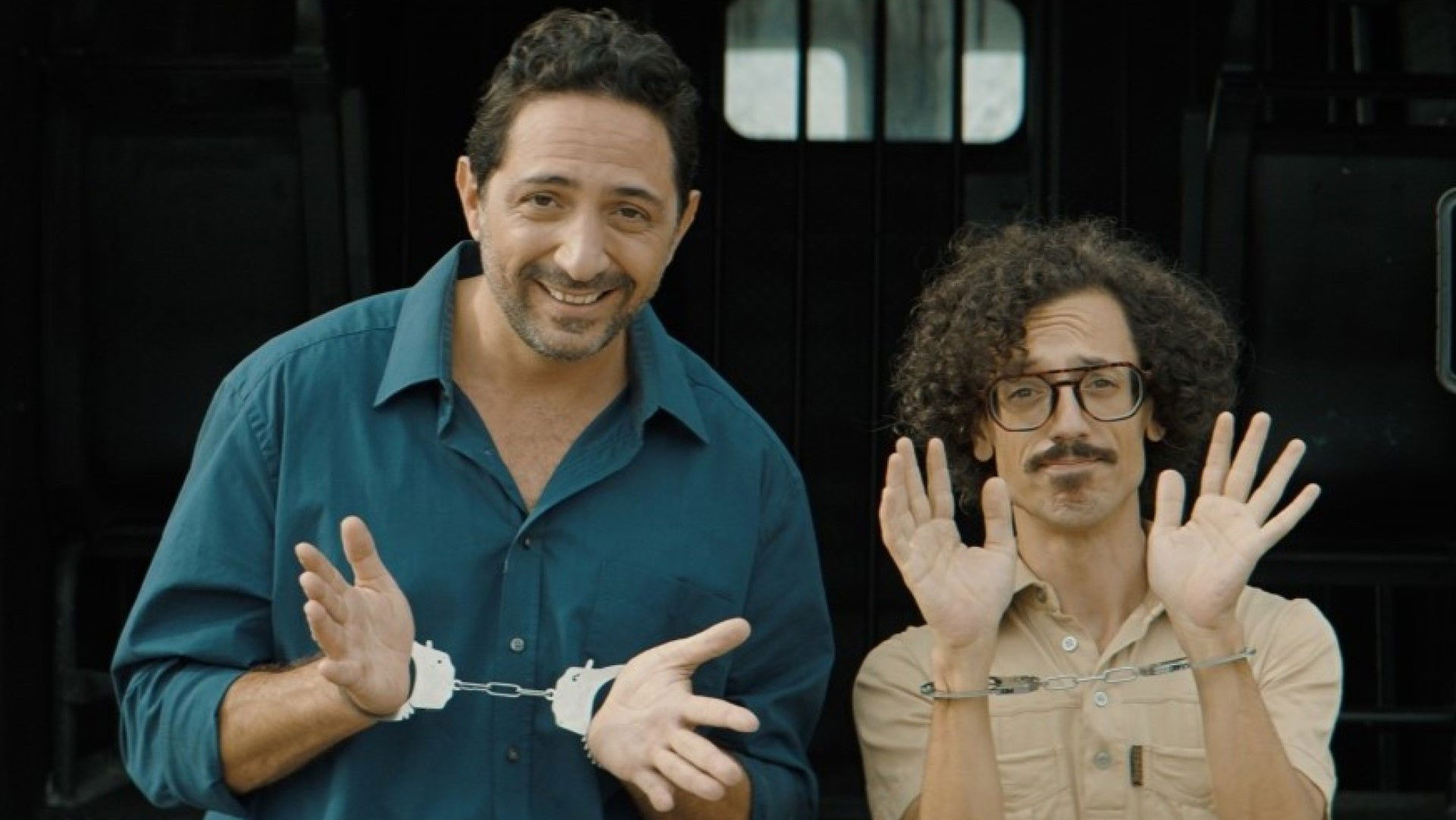 Backdrop for Gli attassati