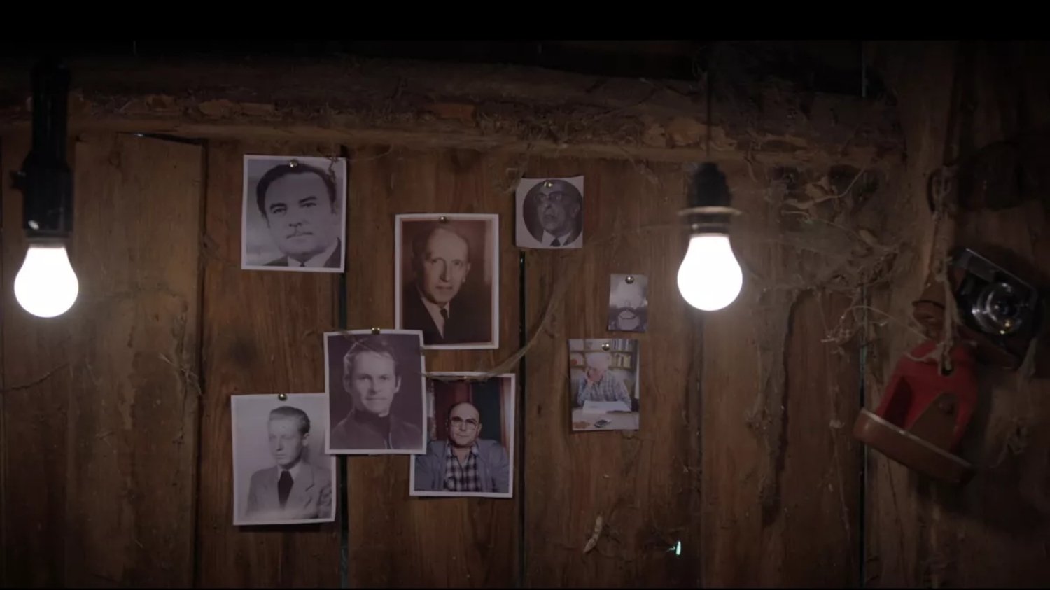 Backdrop for 1975-1995 : le choix des armes