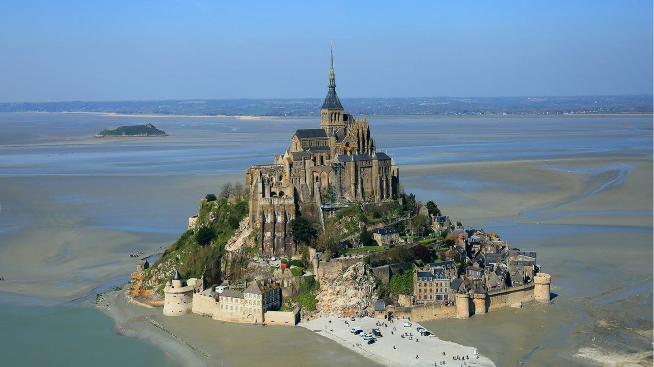 Backdrop for Le Mont-Saint-Michel