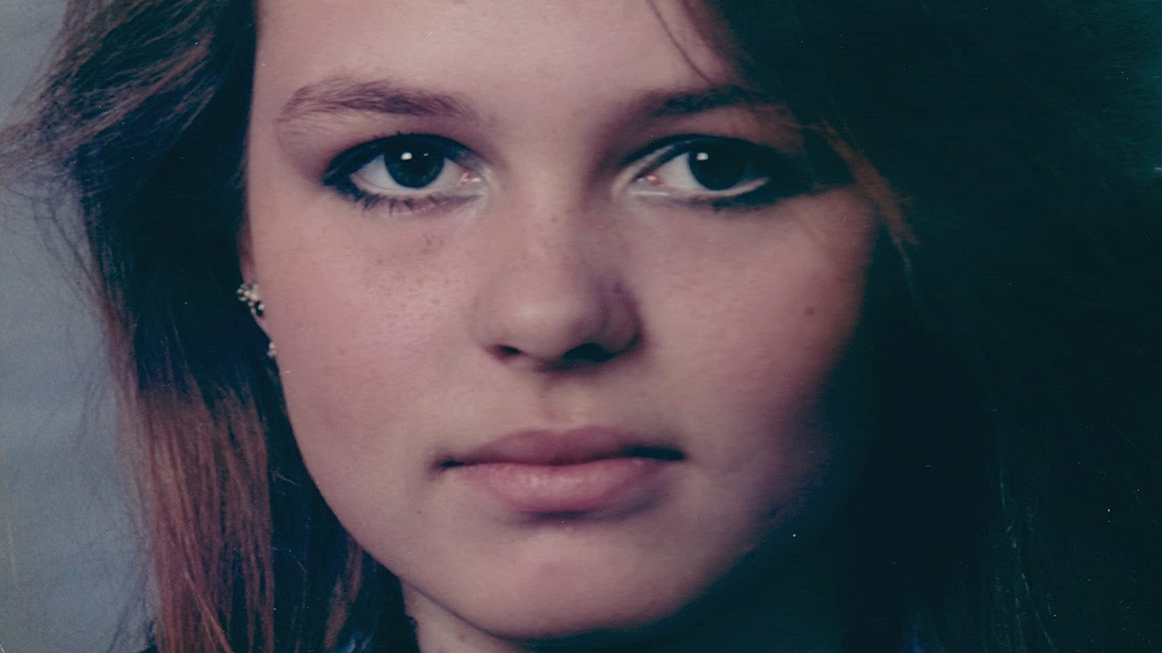 Backdrop for Cause of Death: Unknown