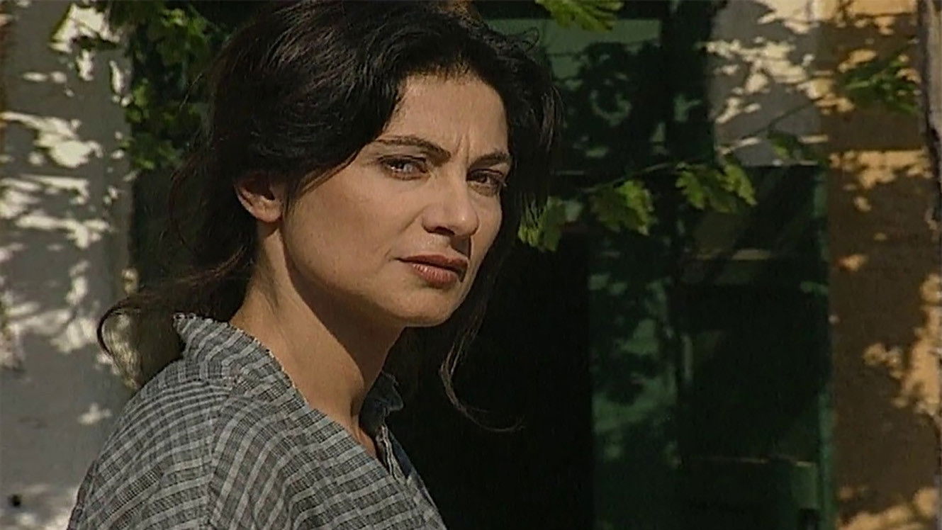 Backdrop for Η ζωή και ο θάνατος του Καραβέλα