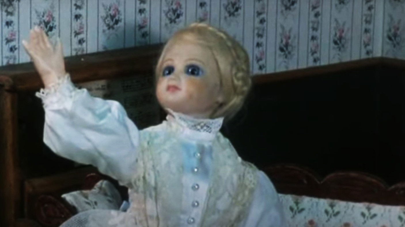 Backdrop for Tottie: The Story of a Doll's House