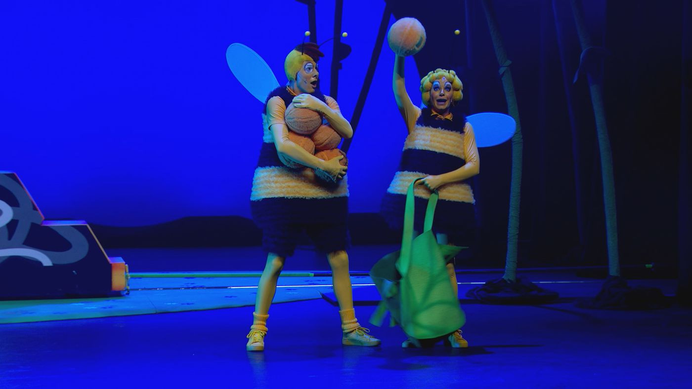 Backdrop for Maya en de Pollenbollen