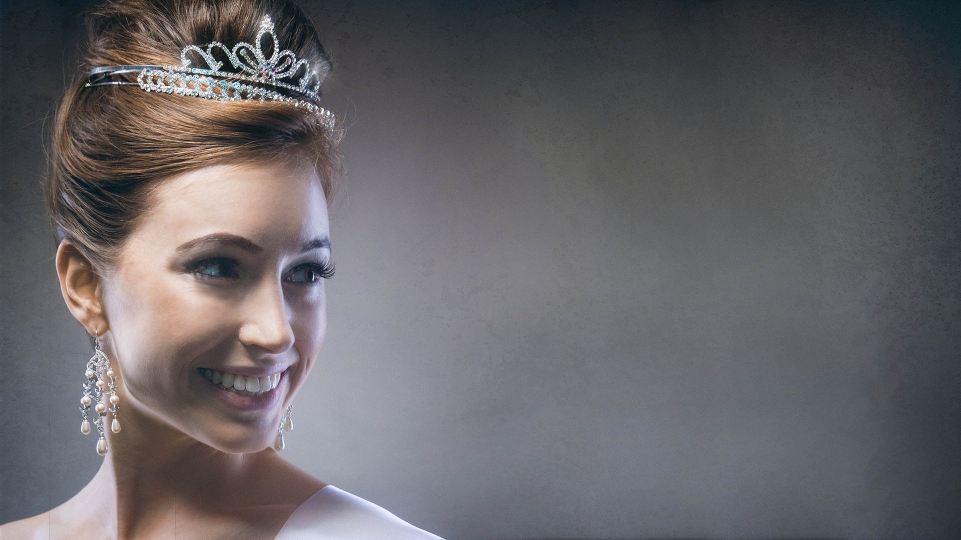 Backdrop for Beauty Queen Murders