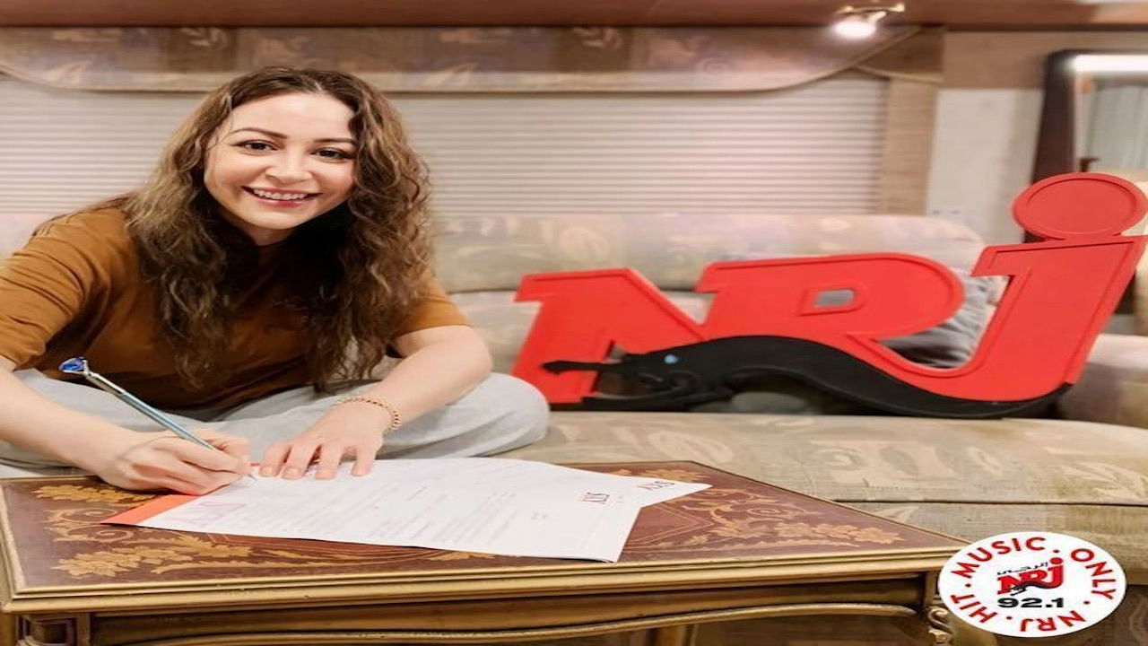 Backdrop for The boy's mother's house