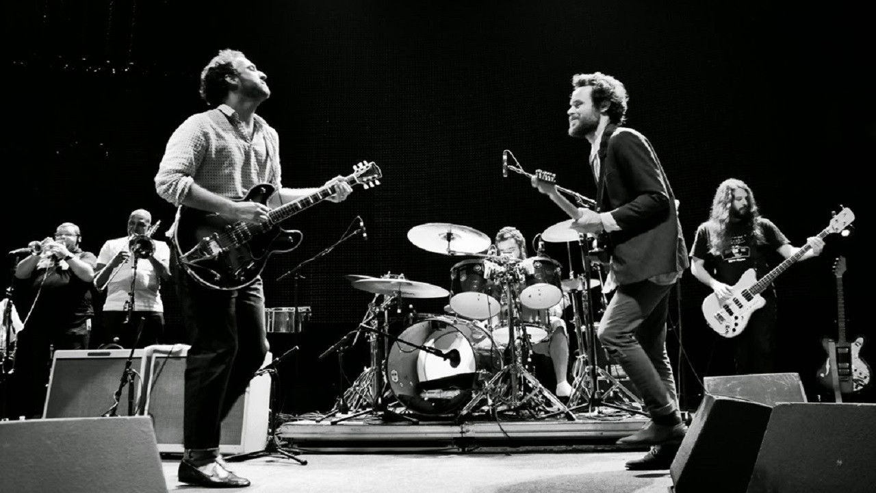 Backdrop for Los Hermanos na Fundição Progresso