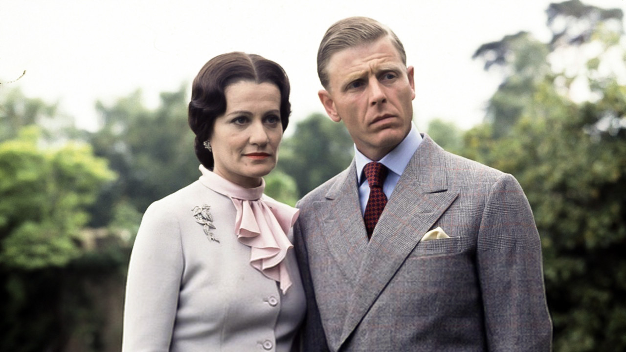 Backdrop for Edward and Mrs Simpson