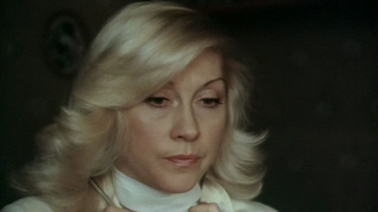 Backdrop for Investigator by Profession