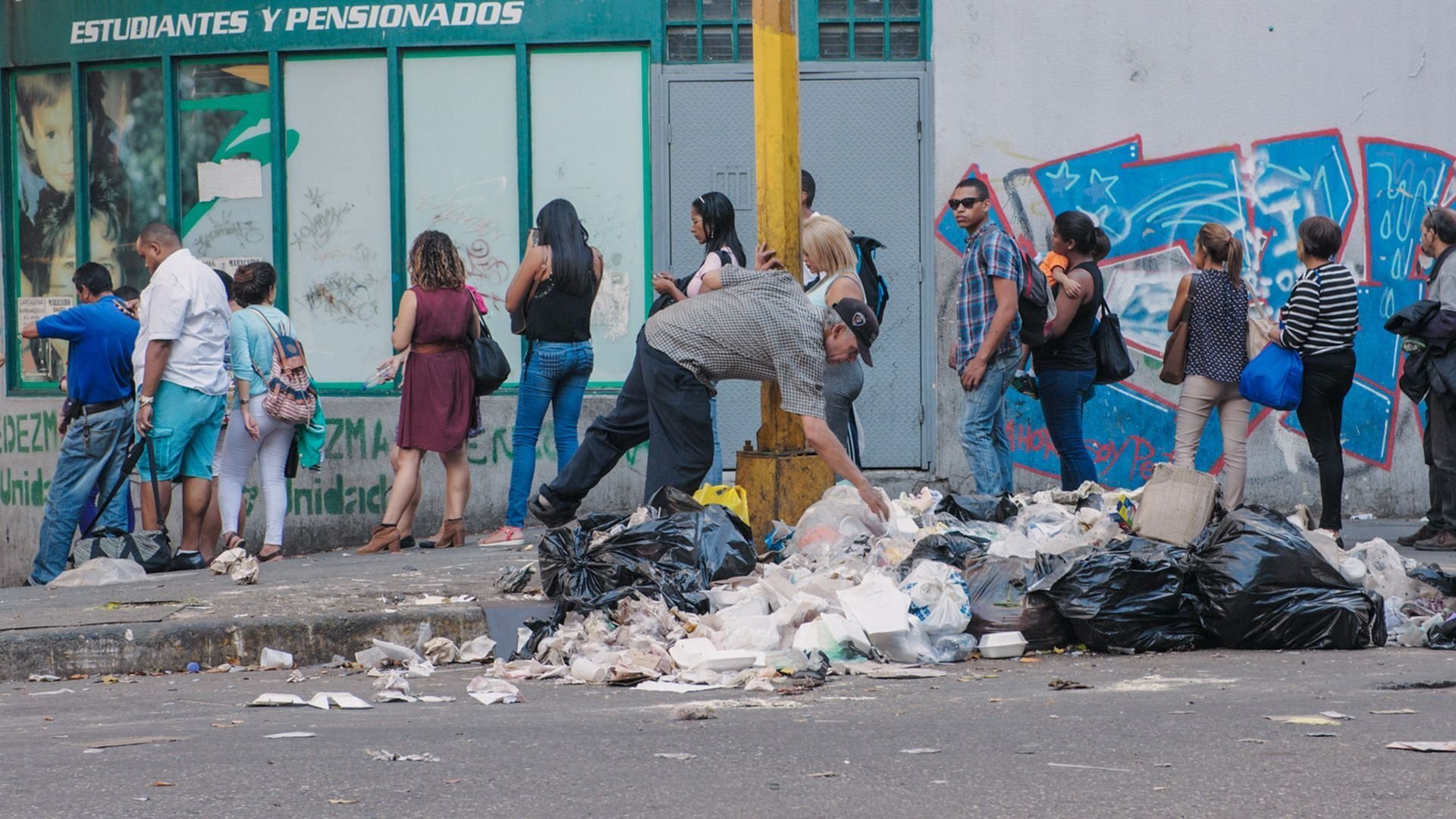 Backdrop for Profits et pertes : enquête sur les spéculateurs de la crise et du chaos