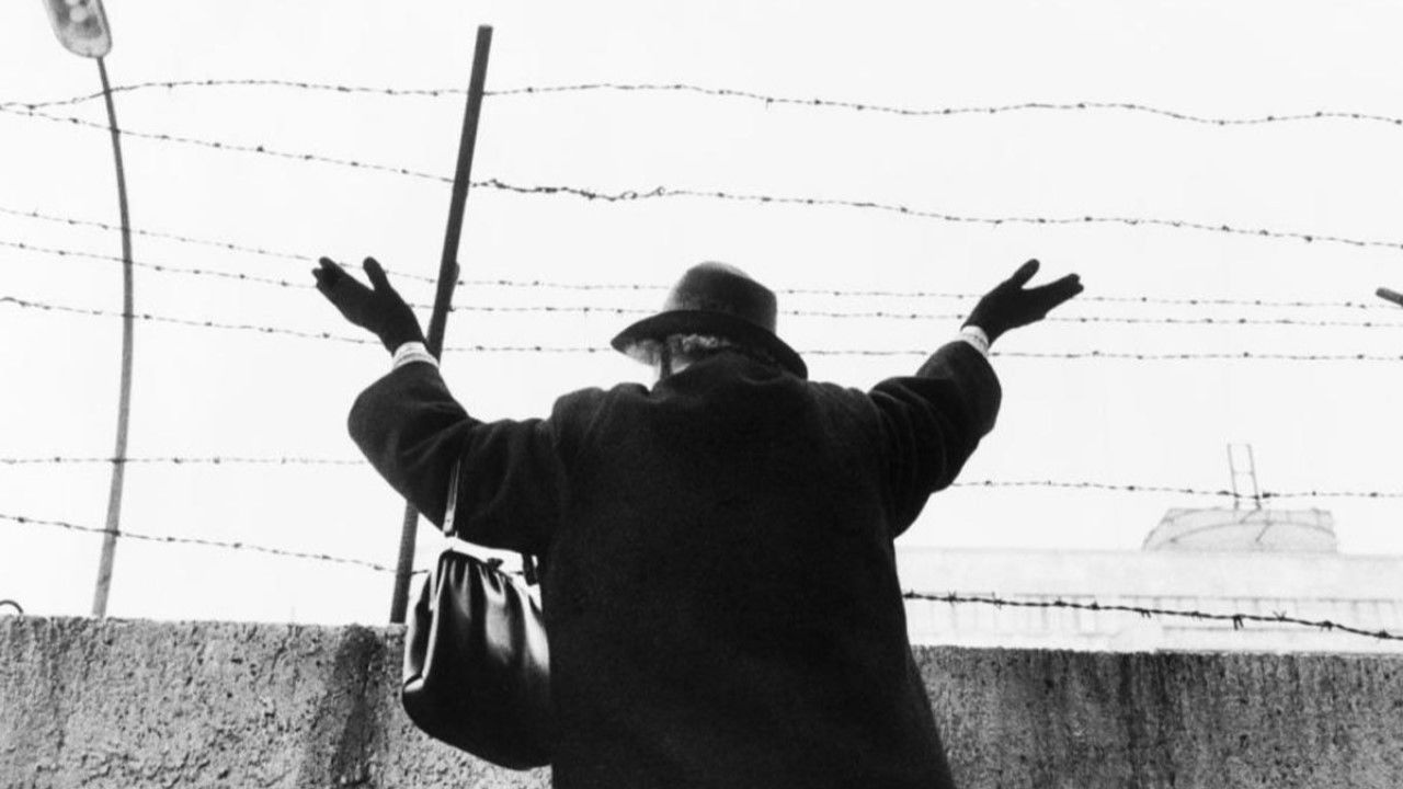 Backdrop for Berlin Escape Artists