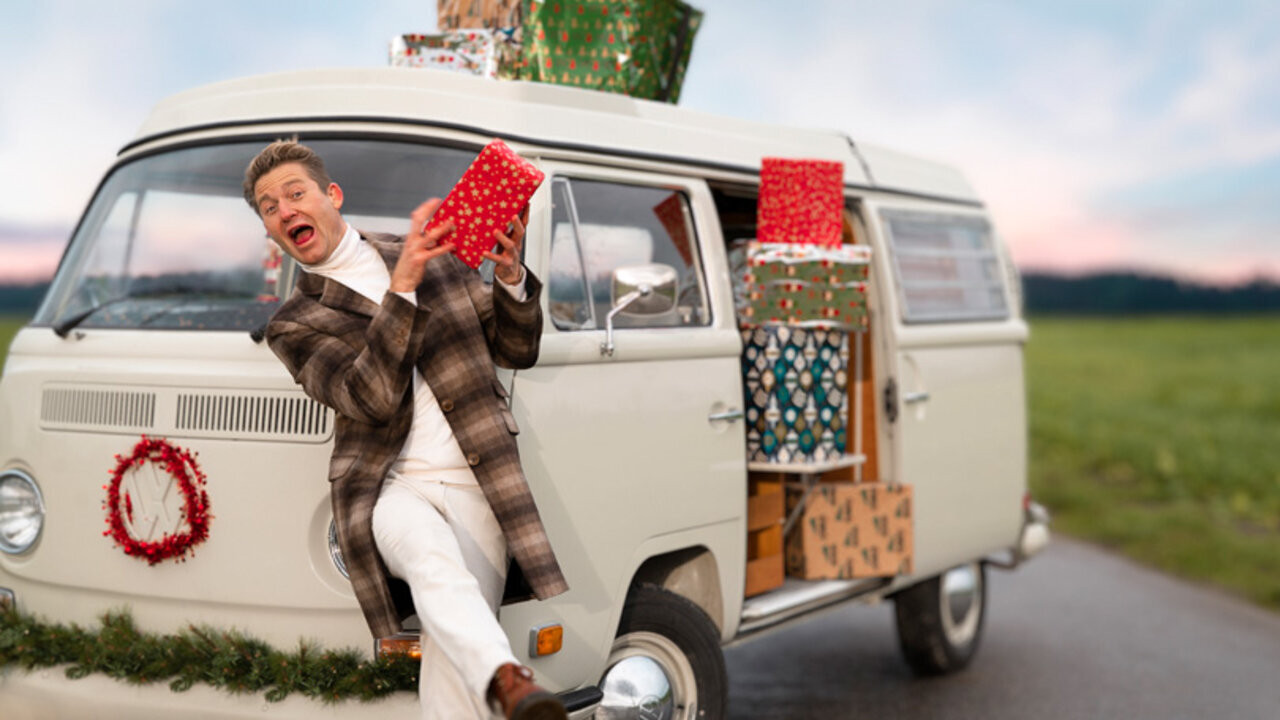 Backdrop for Christmaholics