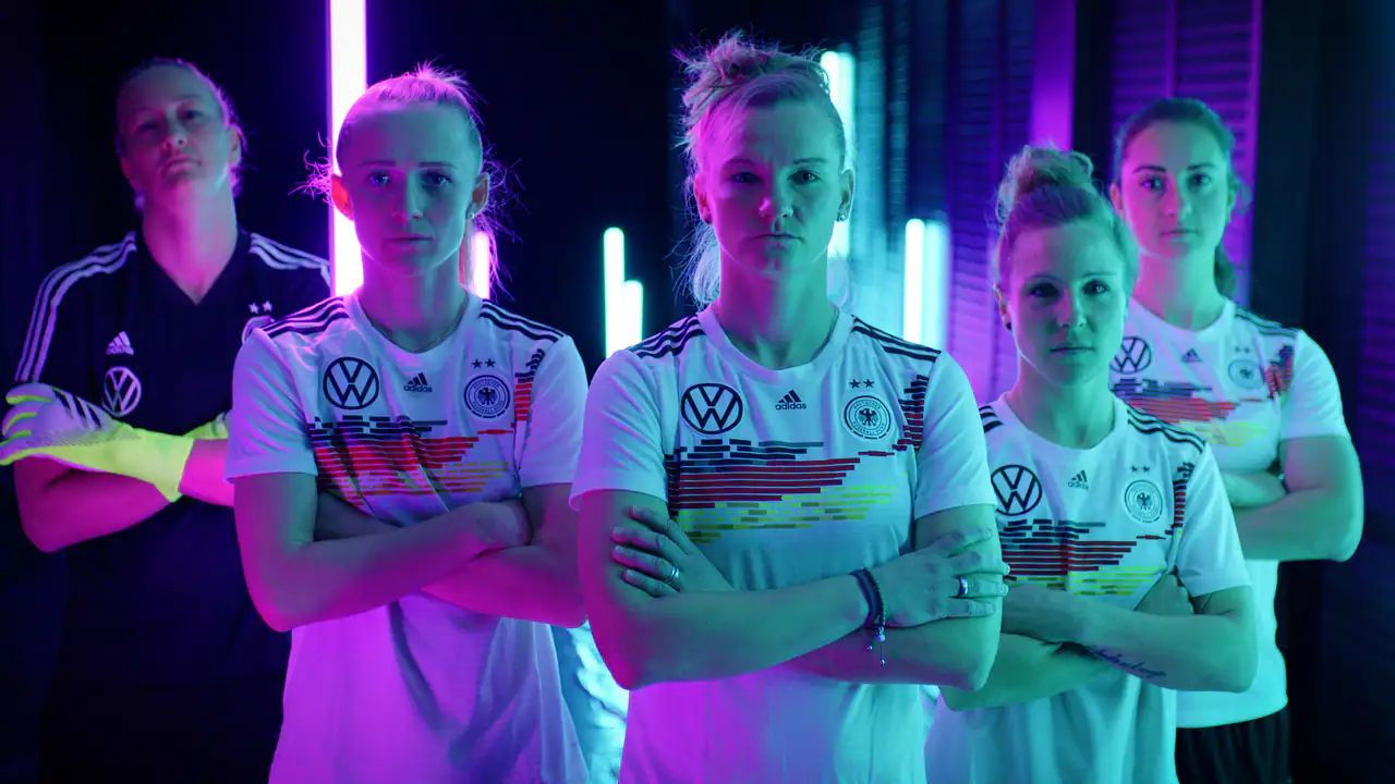 Backdrop for Born For This - Mehr als Fussball