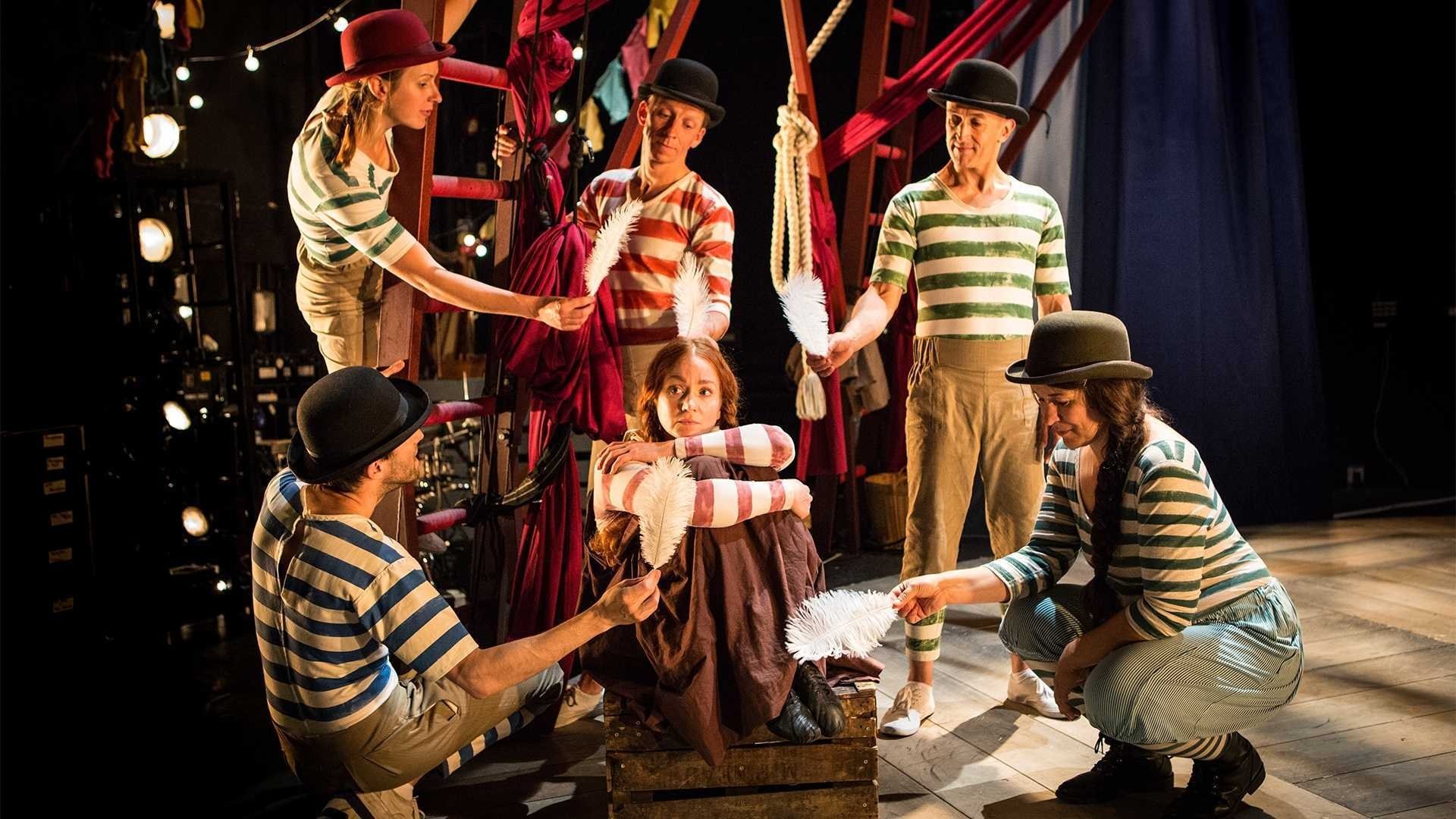 Backdrop for Hetty Feather: Live on Stage