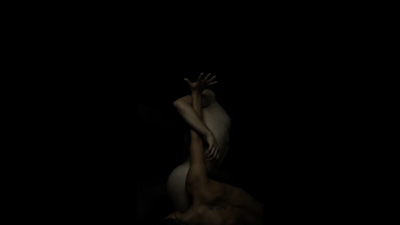 Backdrop for Murderess