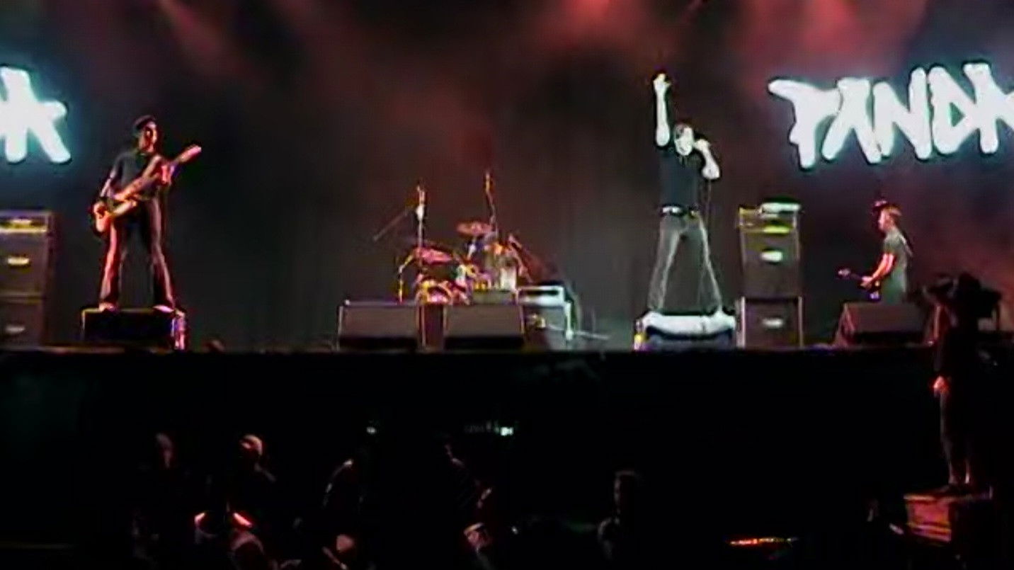 Backdrop for PXNDX - Amantes Sunt Amentes