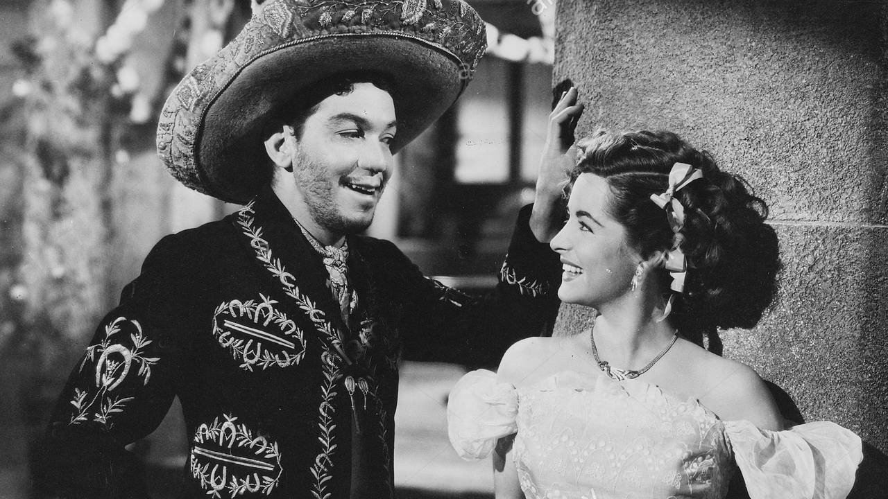 Backdrop for El Siete Machos