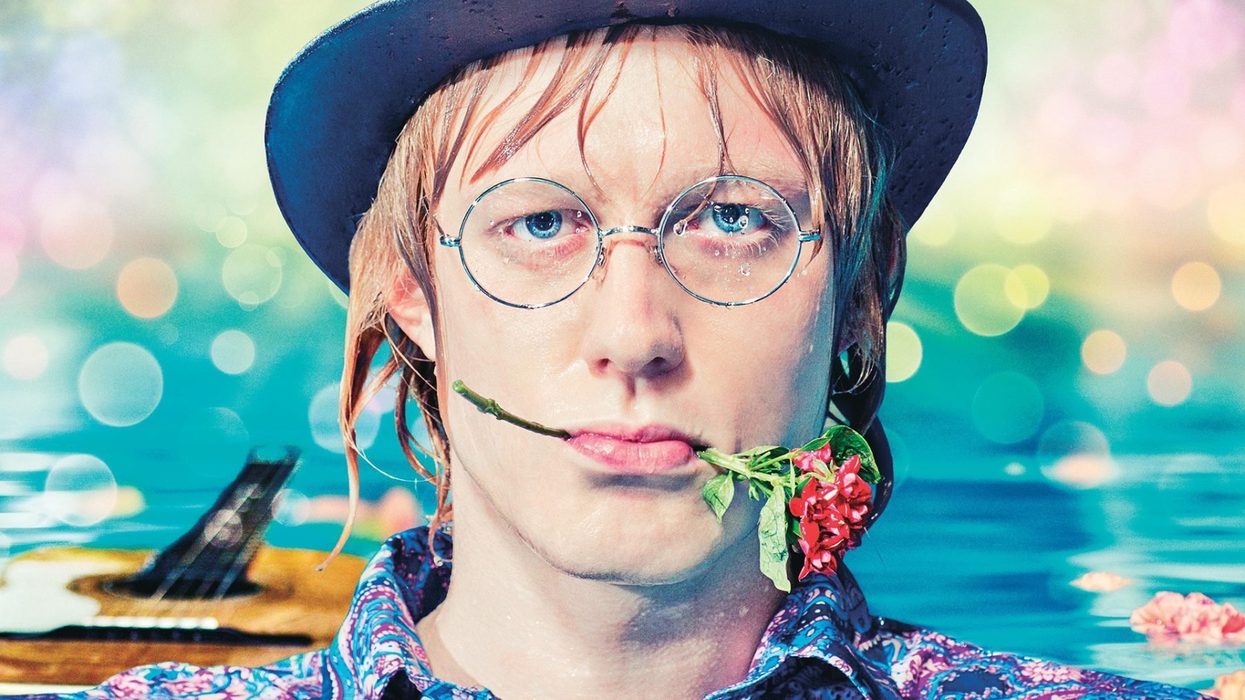 Backdrop for Itsi Bitsi