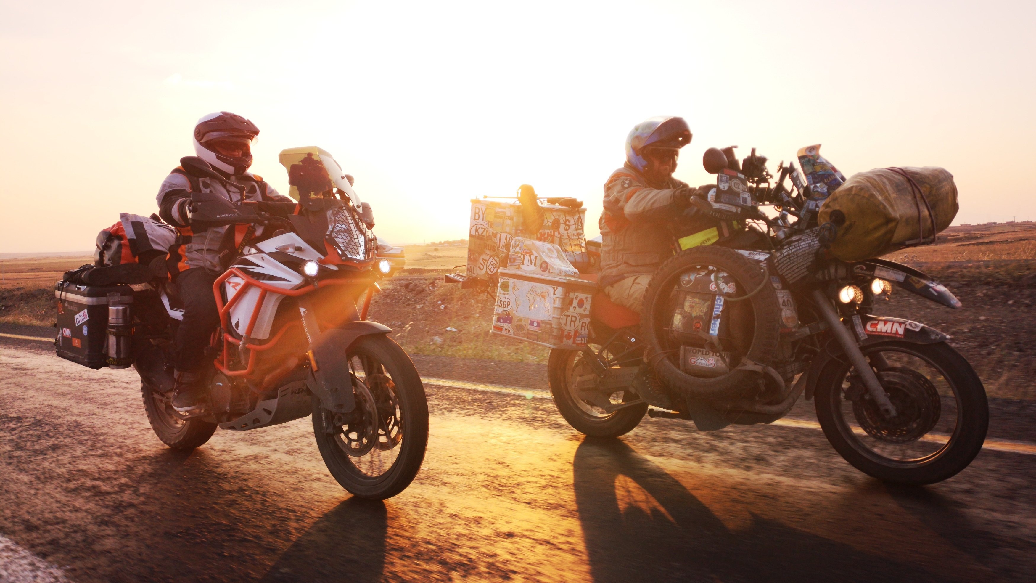 Backdrop for Po jedné stopě