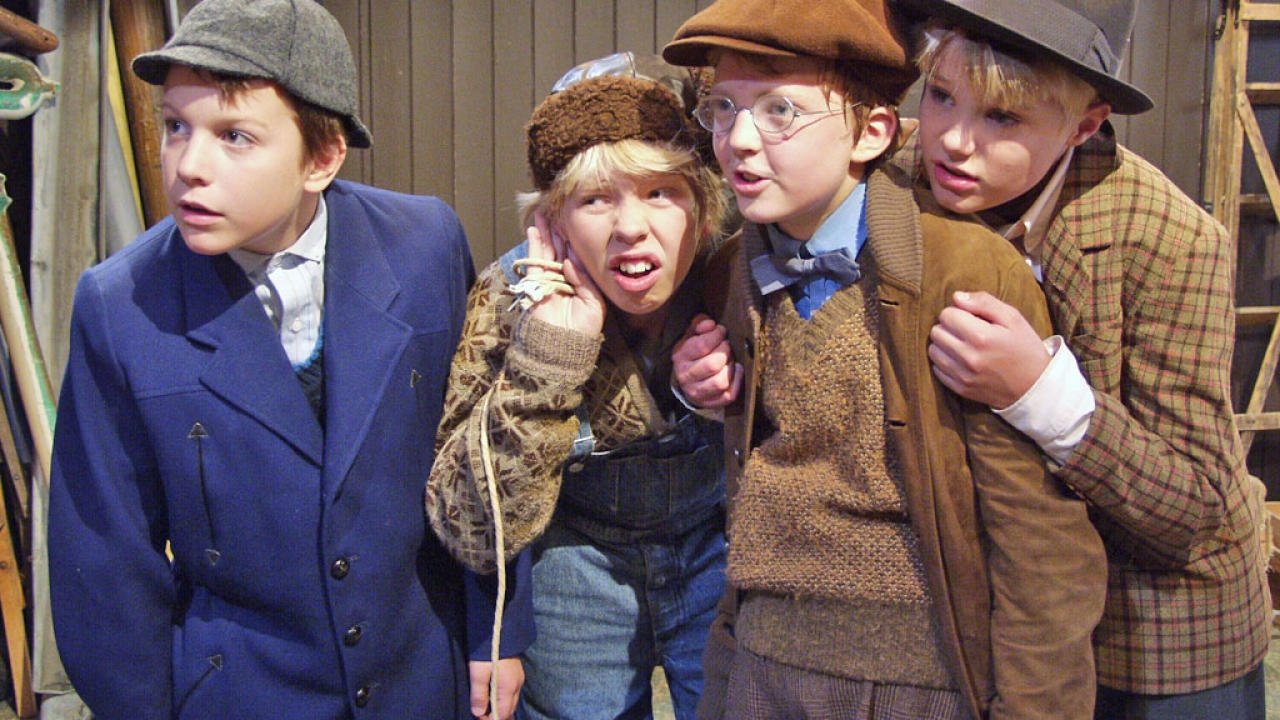 Backdrop for Olsenbanden Jr's Første Kupp