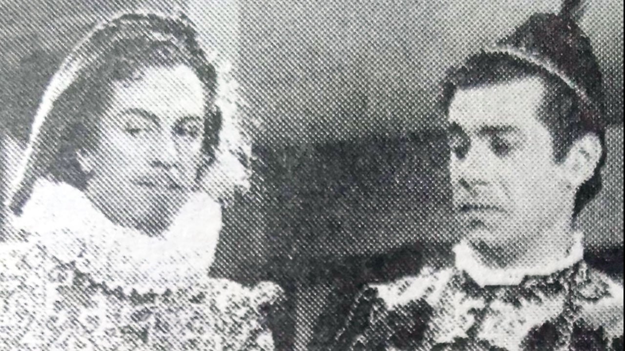 Backdrop for La comedia inmortal