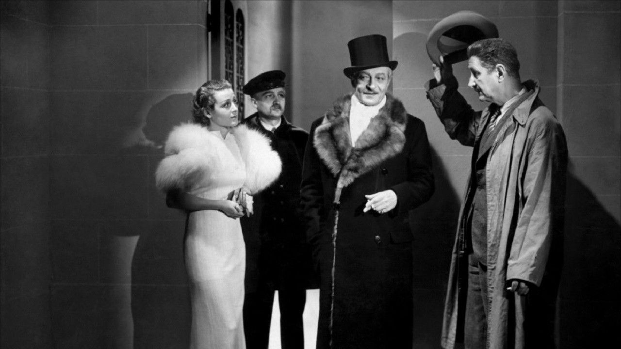 Backdrop for Arsène Lupin, Detective