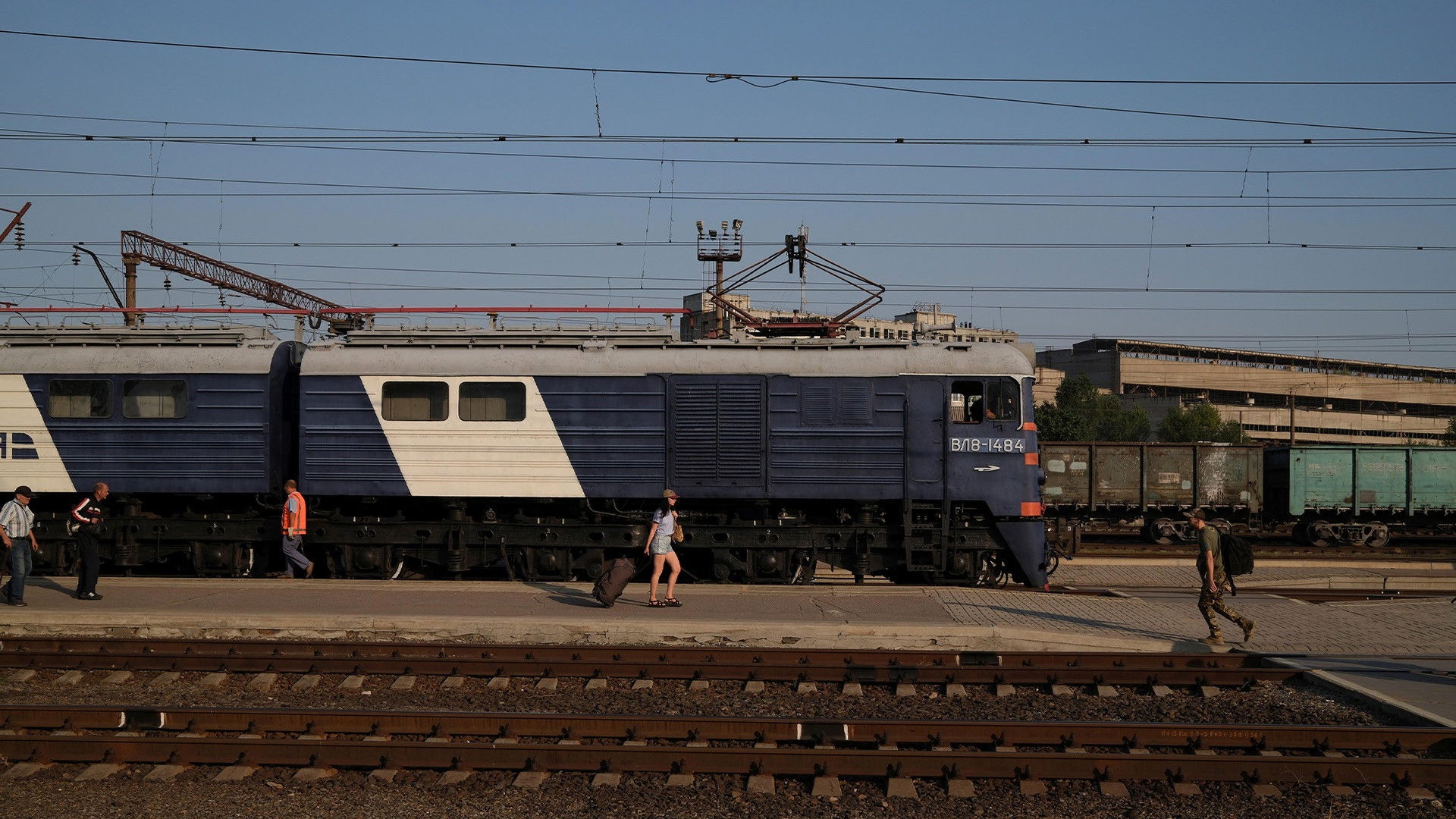 Backdrop for Des trains dans la guerre