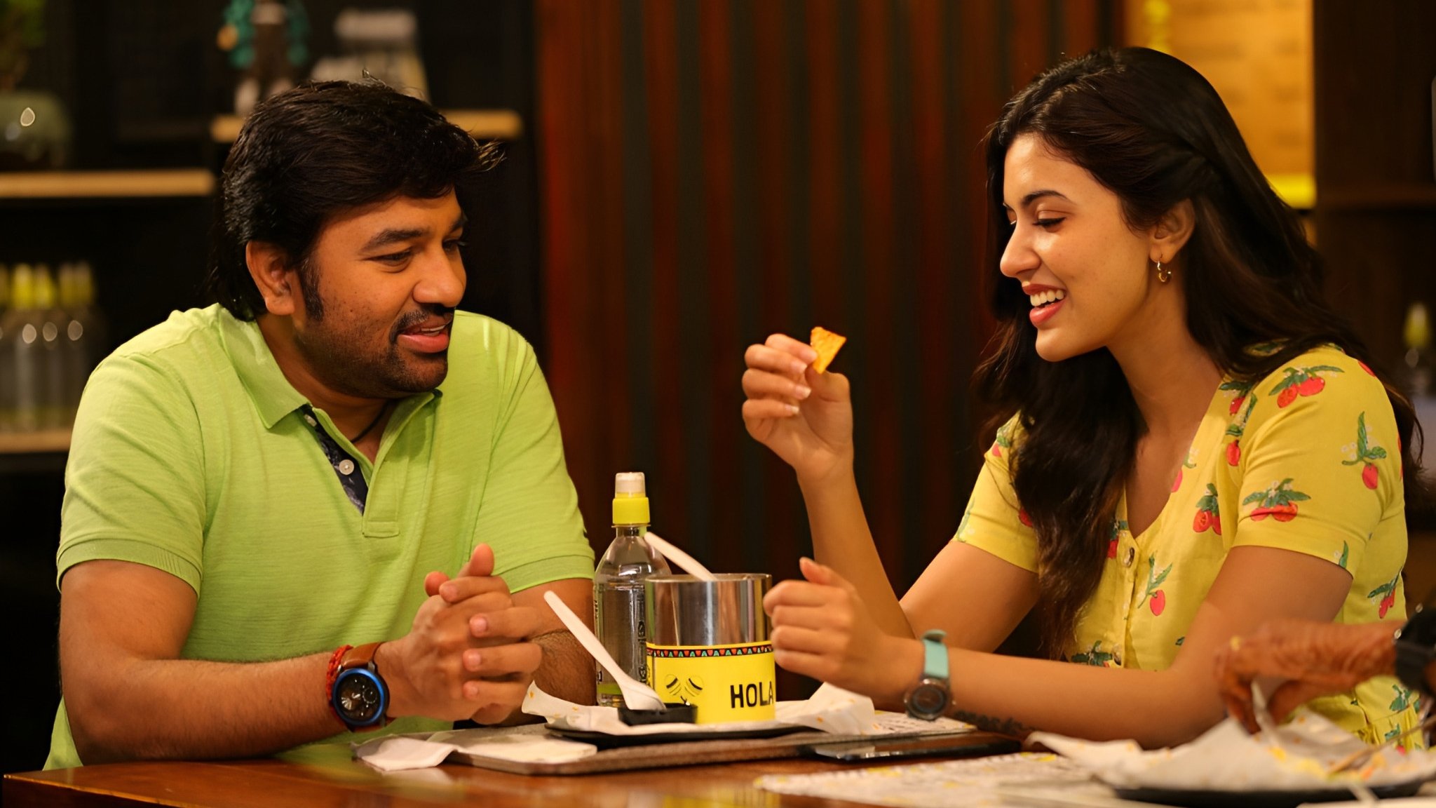 Backdrop for Single Shankarum Smartphone Simranum