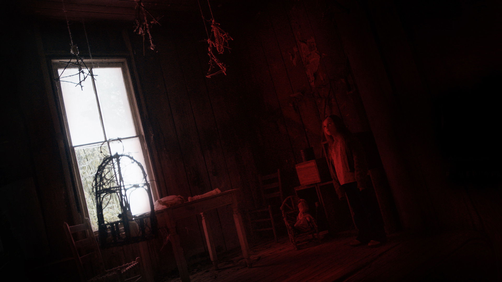 Backdrop for The Perfect Host: A Southern Gothic Tale