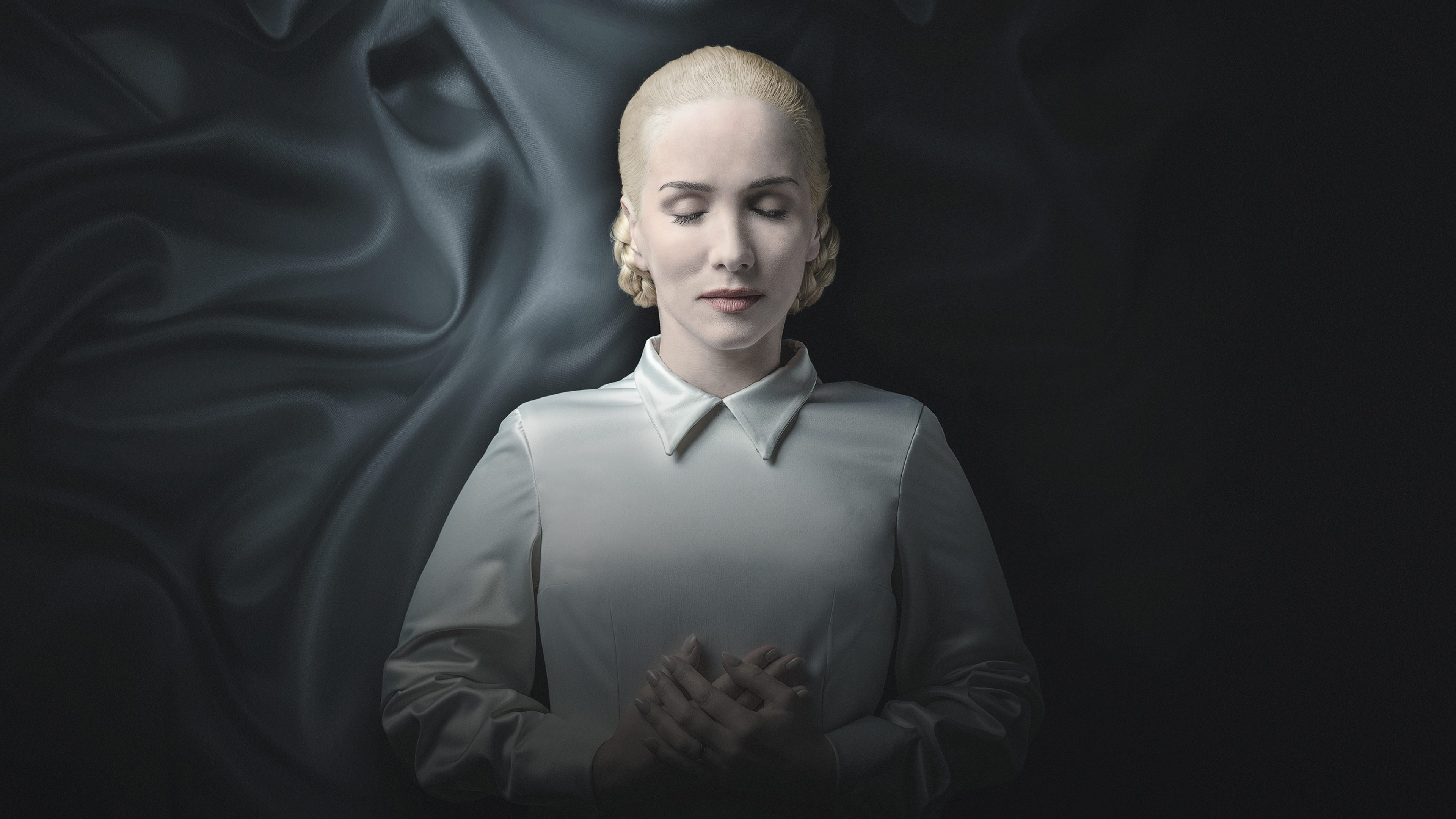 Backdrop for Santa Evita