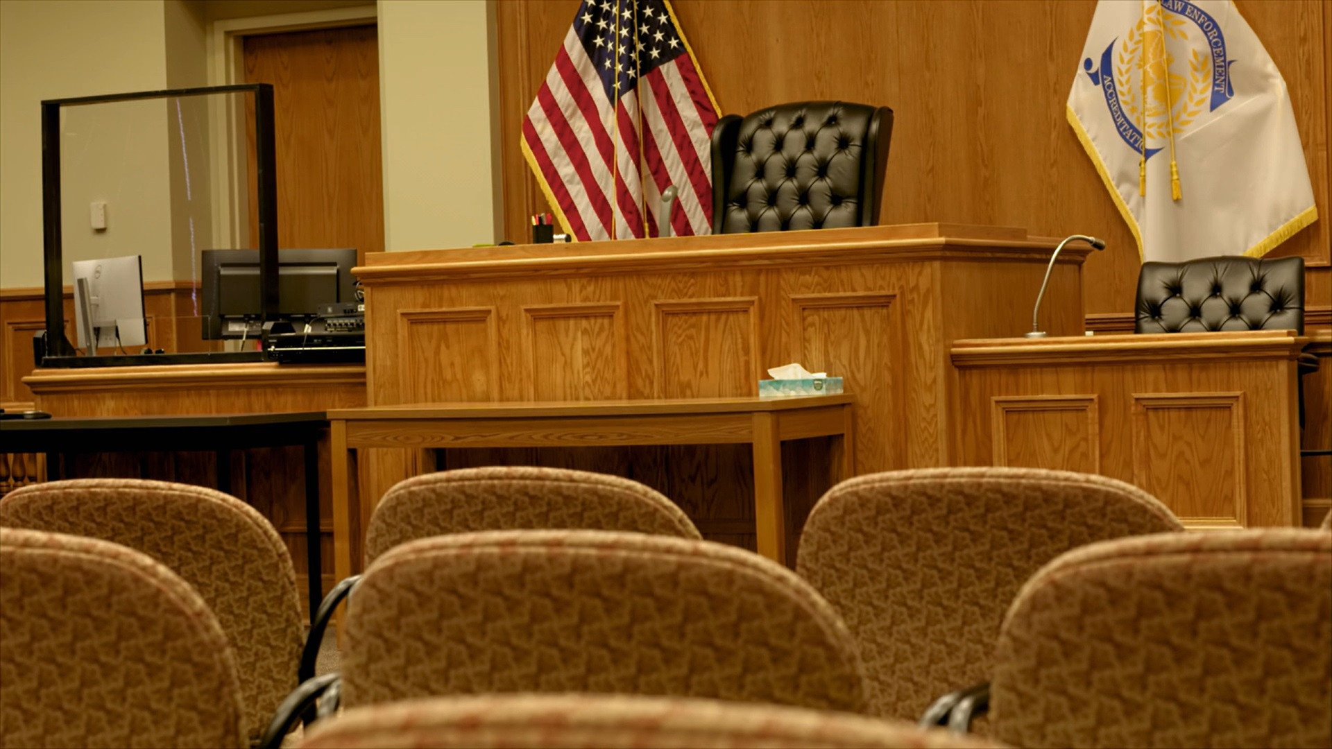 Backdrop for Love You to Death: For Love or Money