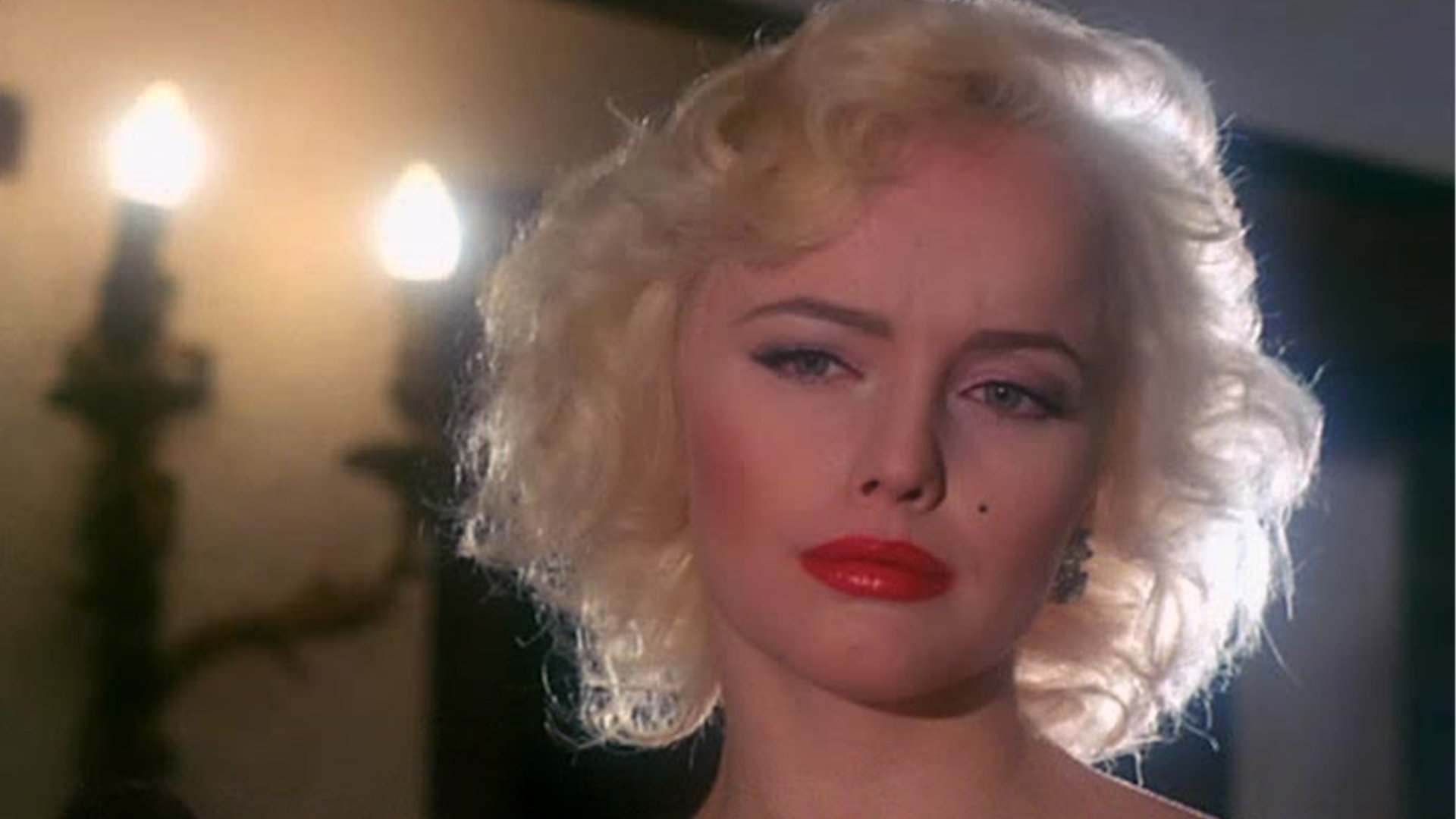 Backdrop for Le Retour de Marilyn