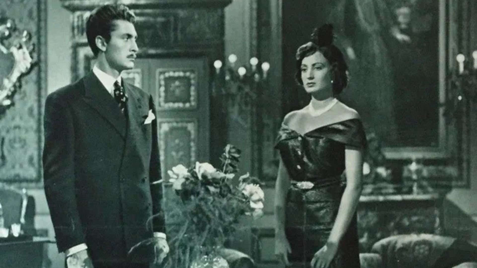 Backdrop for Quattro rose rosse