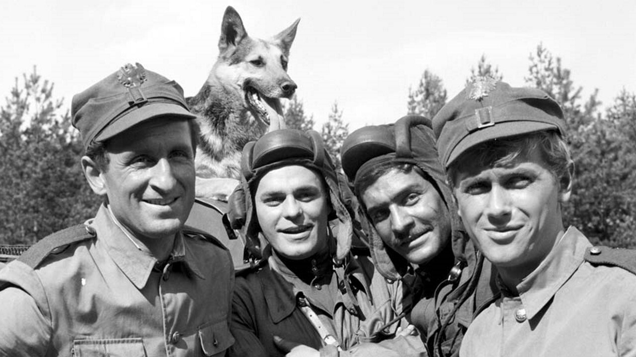 Backdrop for Four Tank-Men and a Dog