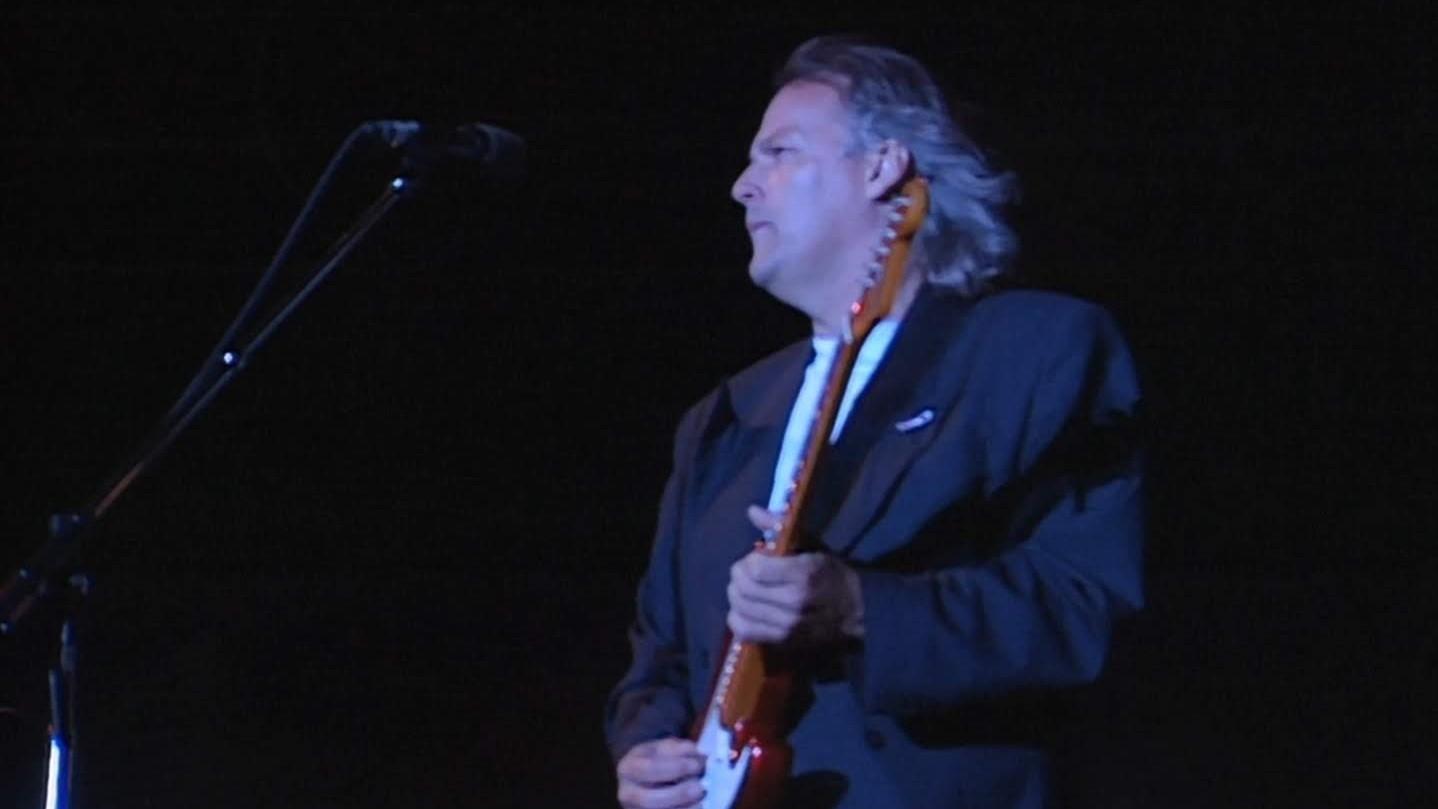 Backdrop for Pink Floyd: Live in Venice