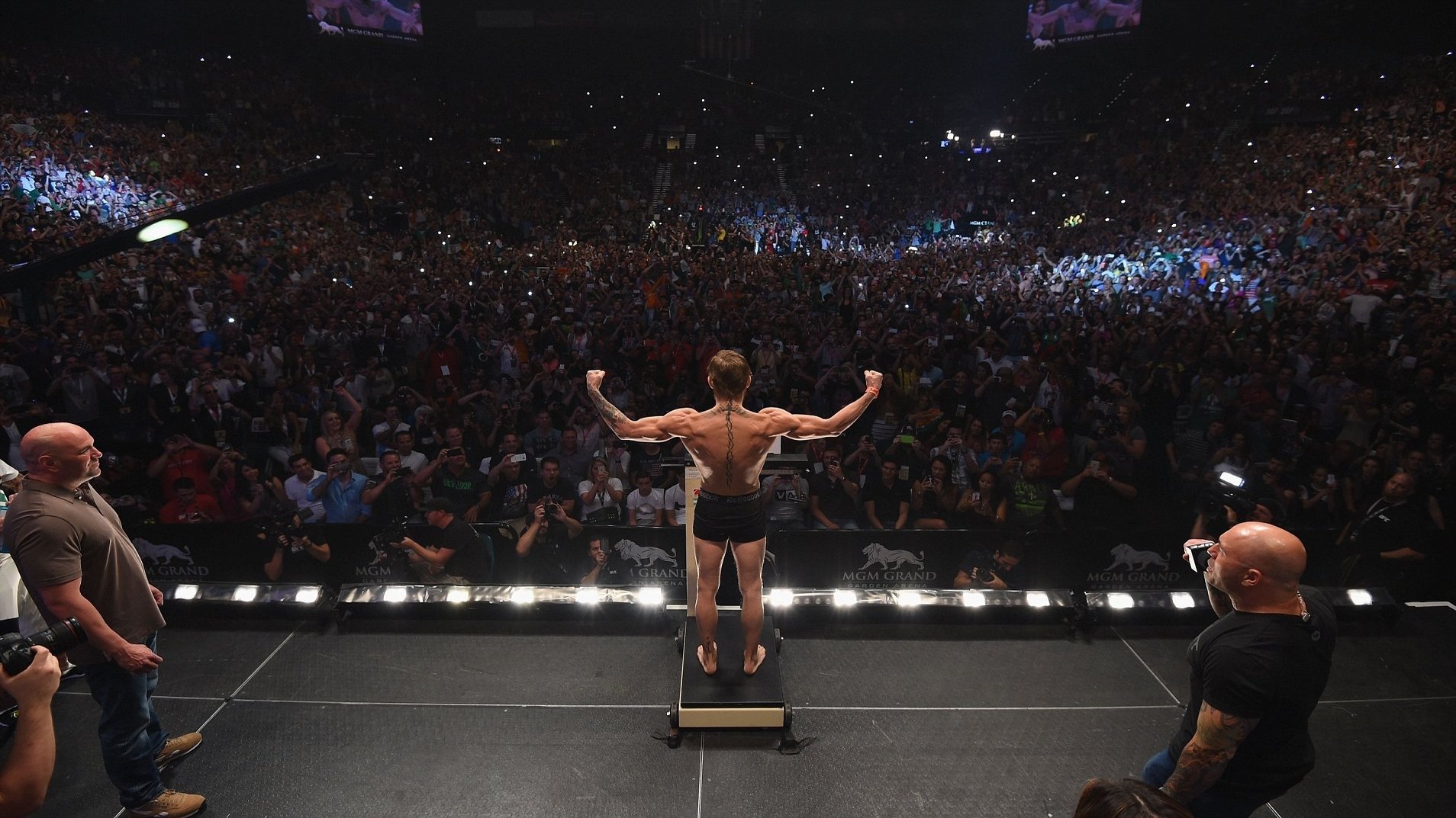 Backdrop for UFC 189: Mendes vs. McGregor
