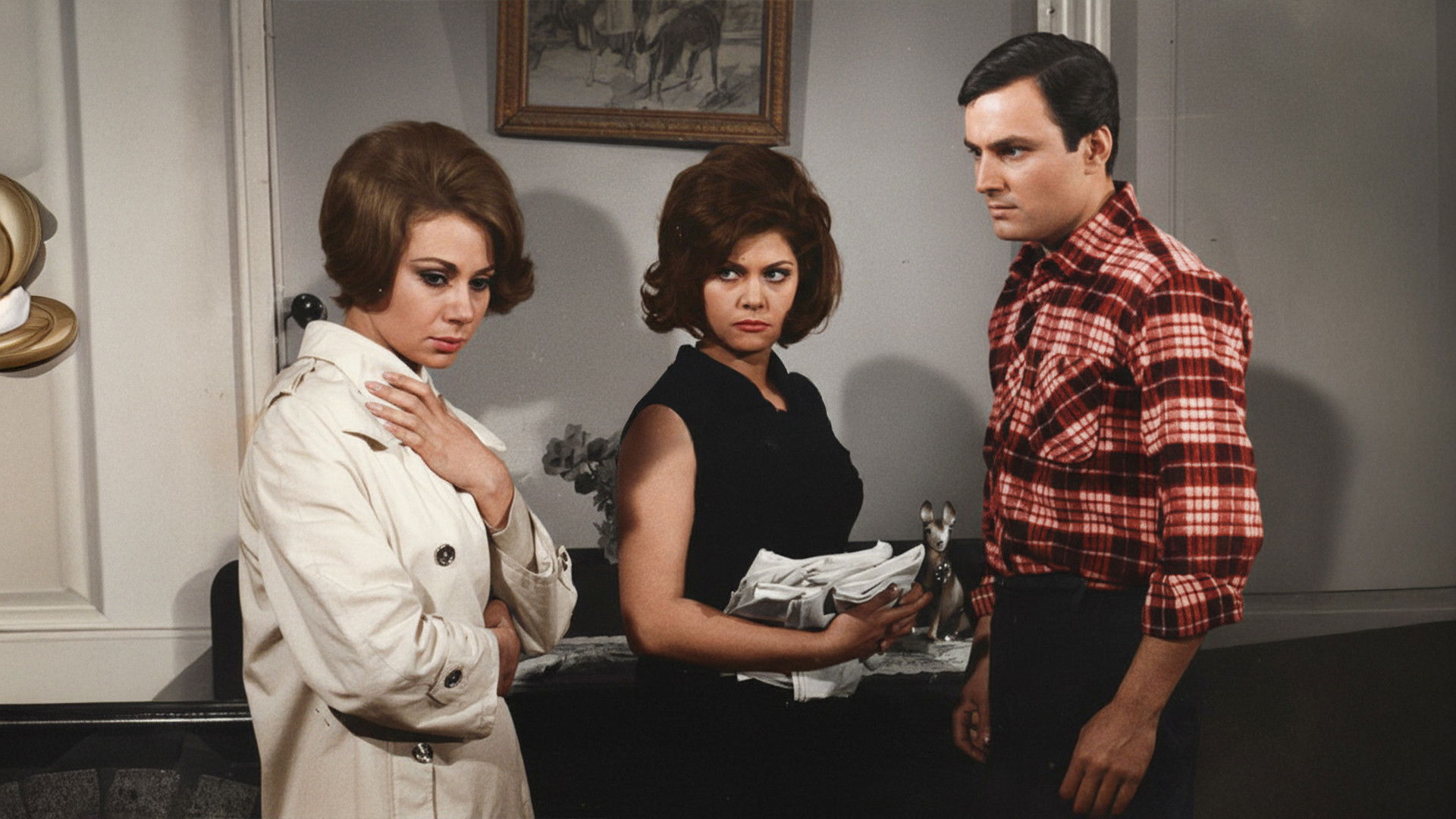 Backdrop for İlk Aşkım