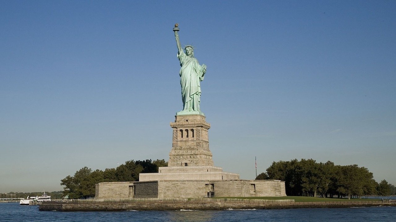 Backdrop for Lady by the Sea: The Statue of Liberty