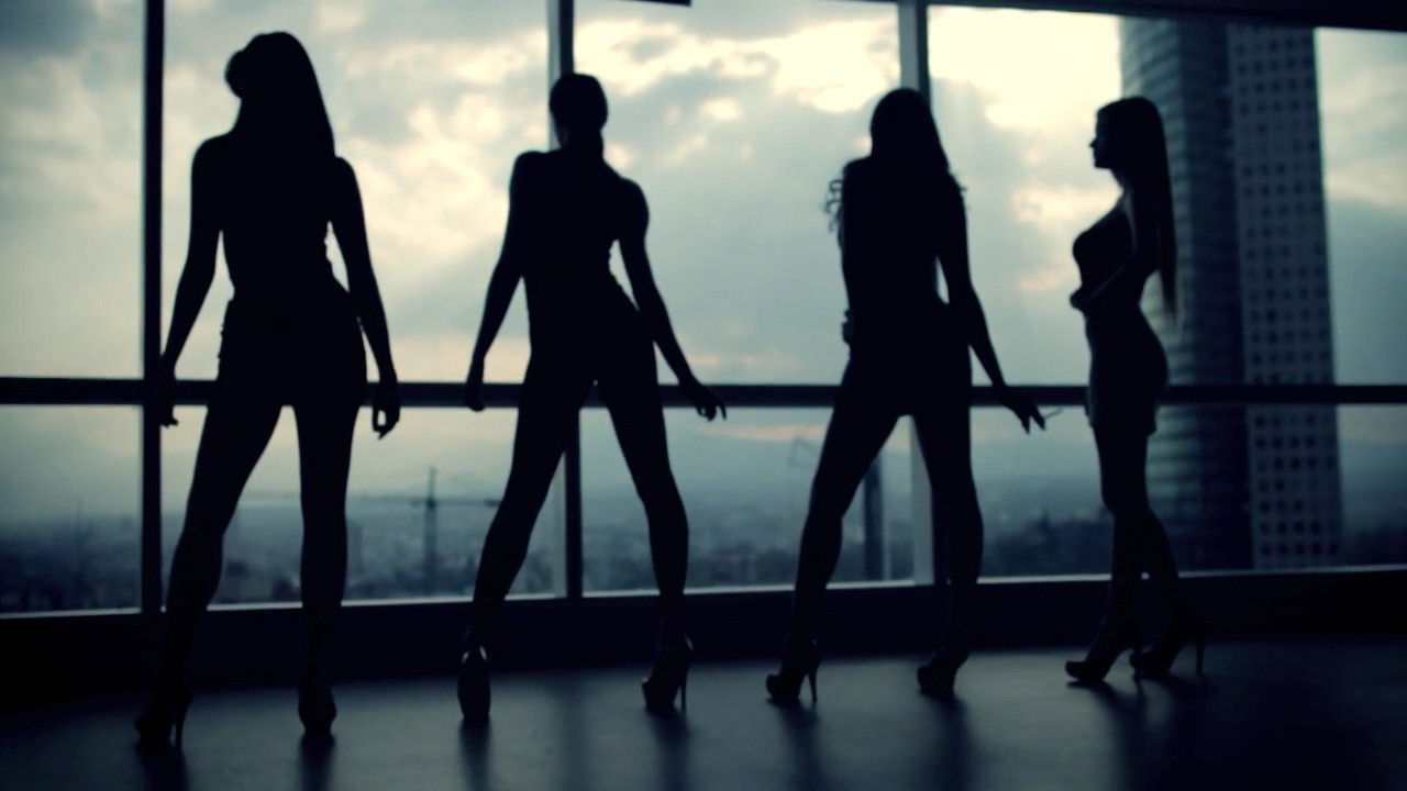 Backdrop for Infames