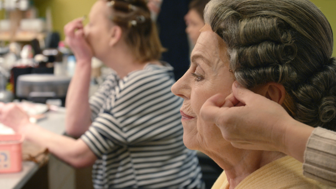 Backdrop for Actress