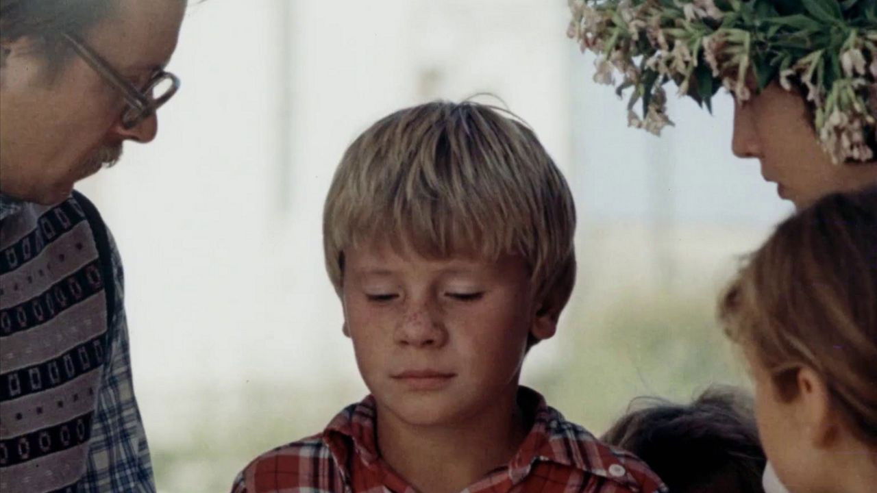 Backdrop for This Scoundrel Sidorov