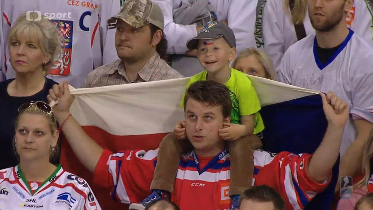 Backdrop for Hrdinové pod maskou