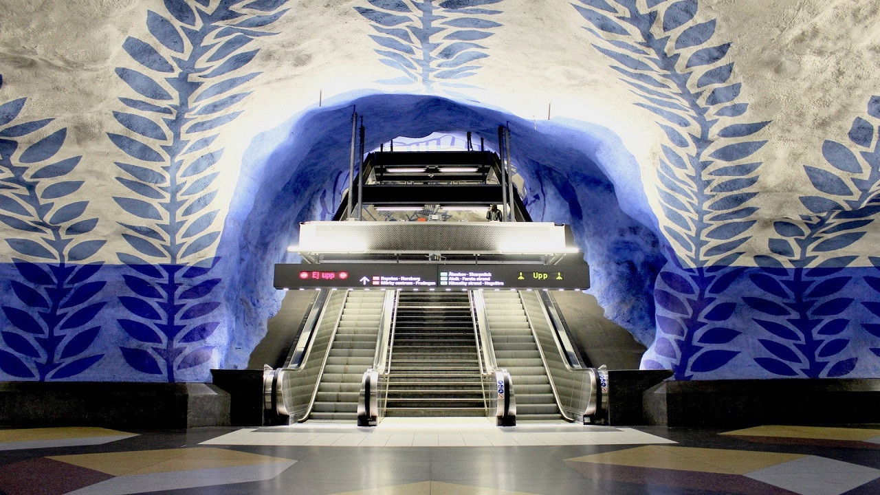 Backdrop for The Architecture the Railways Built